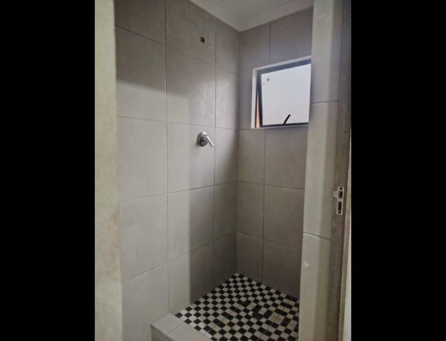 1 BEDROOM PROPERTY TO RENT IN MANORS